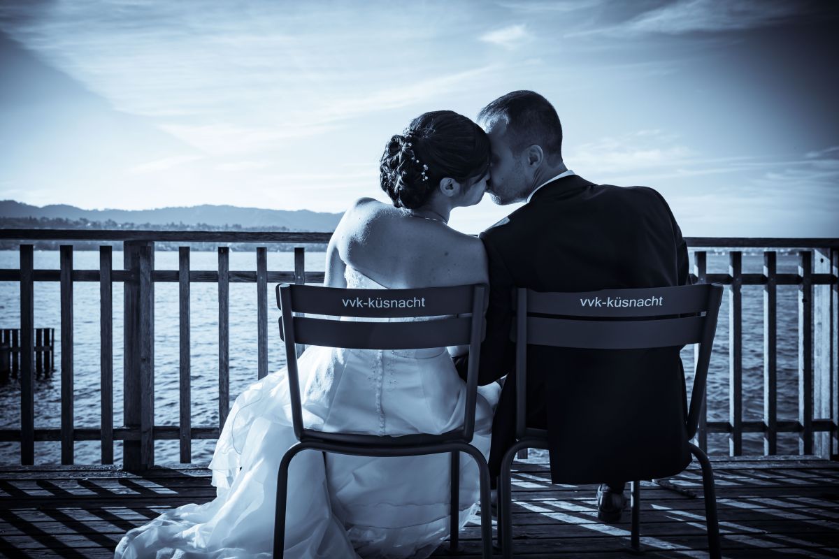 ziviltrauung-prime-tower-zuerich-UTZ_0487 Romantisches Fotoshooting am Zürichsee nach der Ziviltrauung im Prime Tower in Zürich
