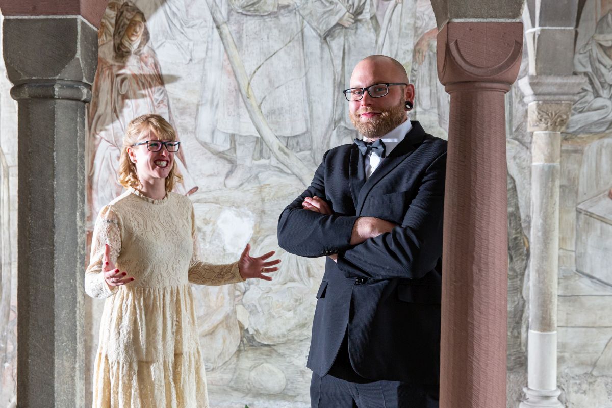 Ziviltrauung Corona -UTZ_6714 Licht, Schatten und stille Romantik, fotografiert vom Hochzeitsfotograf Zürich.